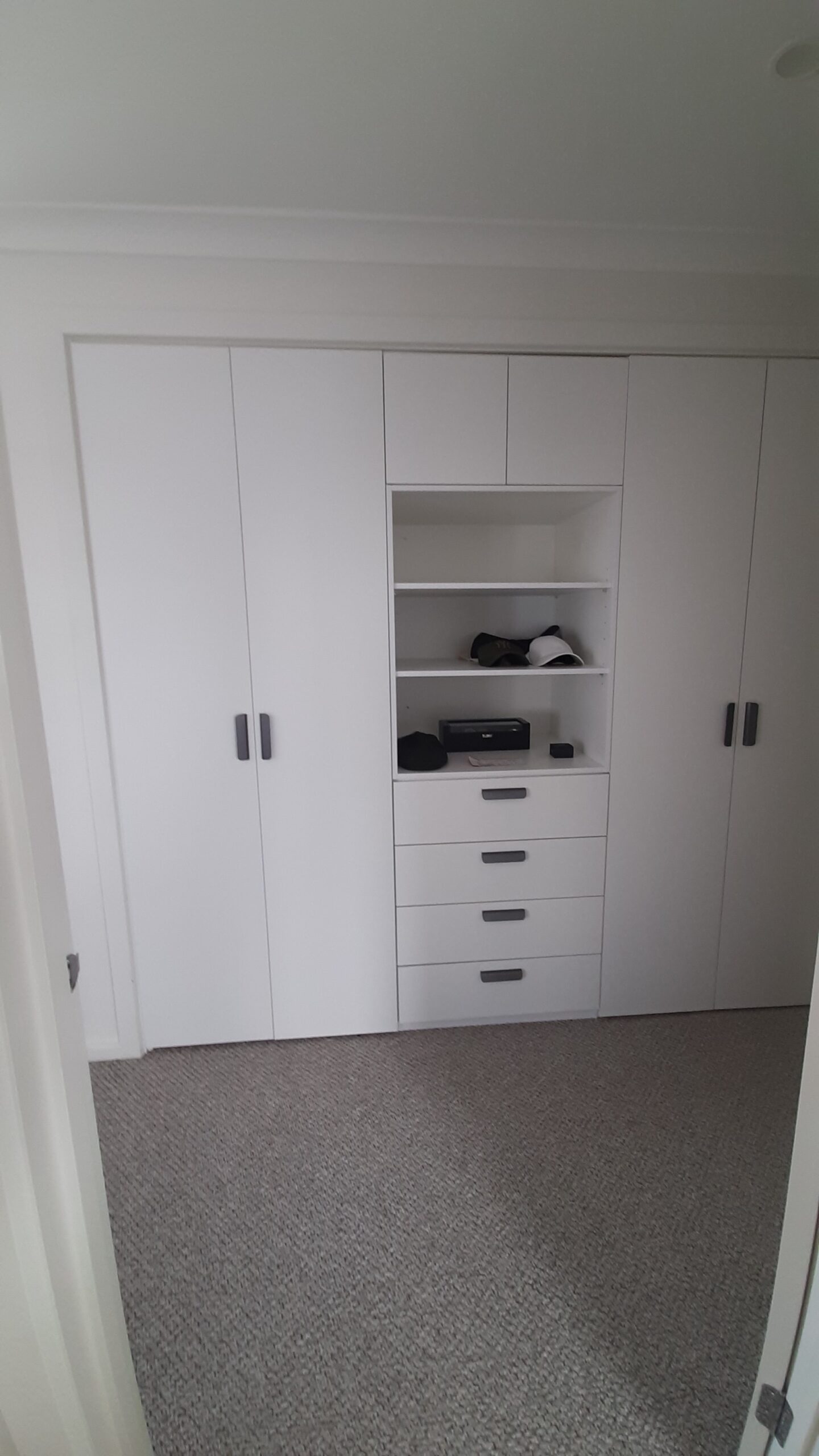 wardrobe with open shelves